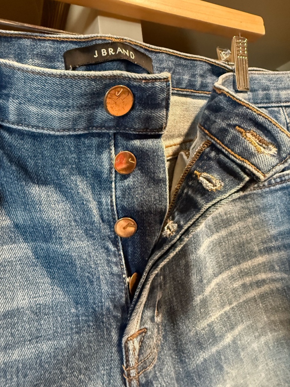 J Brand Georgia Distressed Slim Boyfriend Jeans 29 - Picture 3 of 9